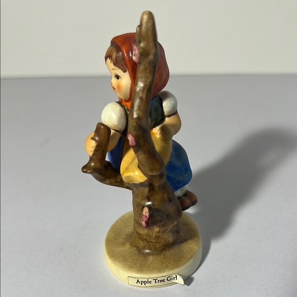 3.5” Apple Tree Girl Goebel Hummel. GH114 - Picture 2 of 8